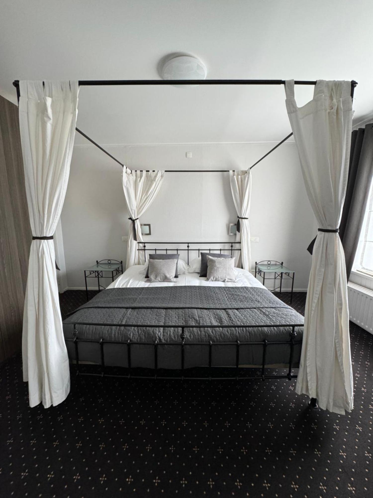 Bed and Breakfast Ouwe Schuure Sluis Exterior foto